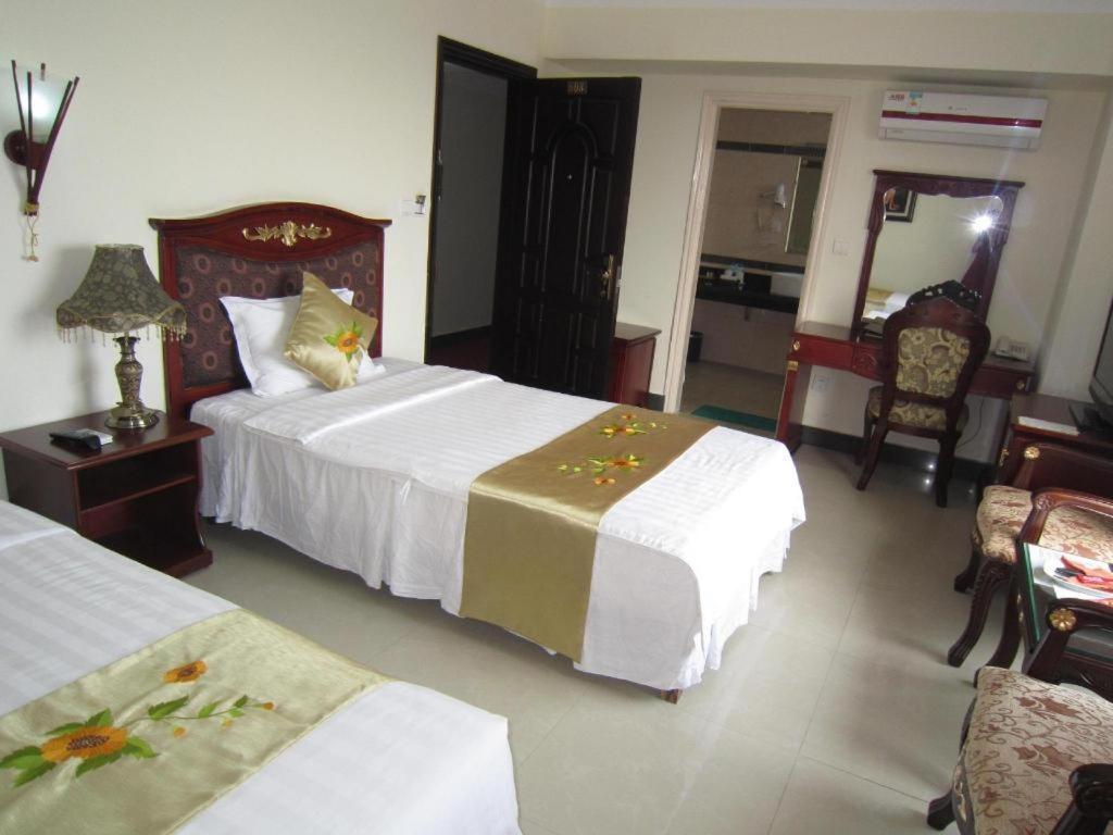 Classic Hoang Long Hotel Haiphong Exterior foto